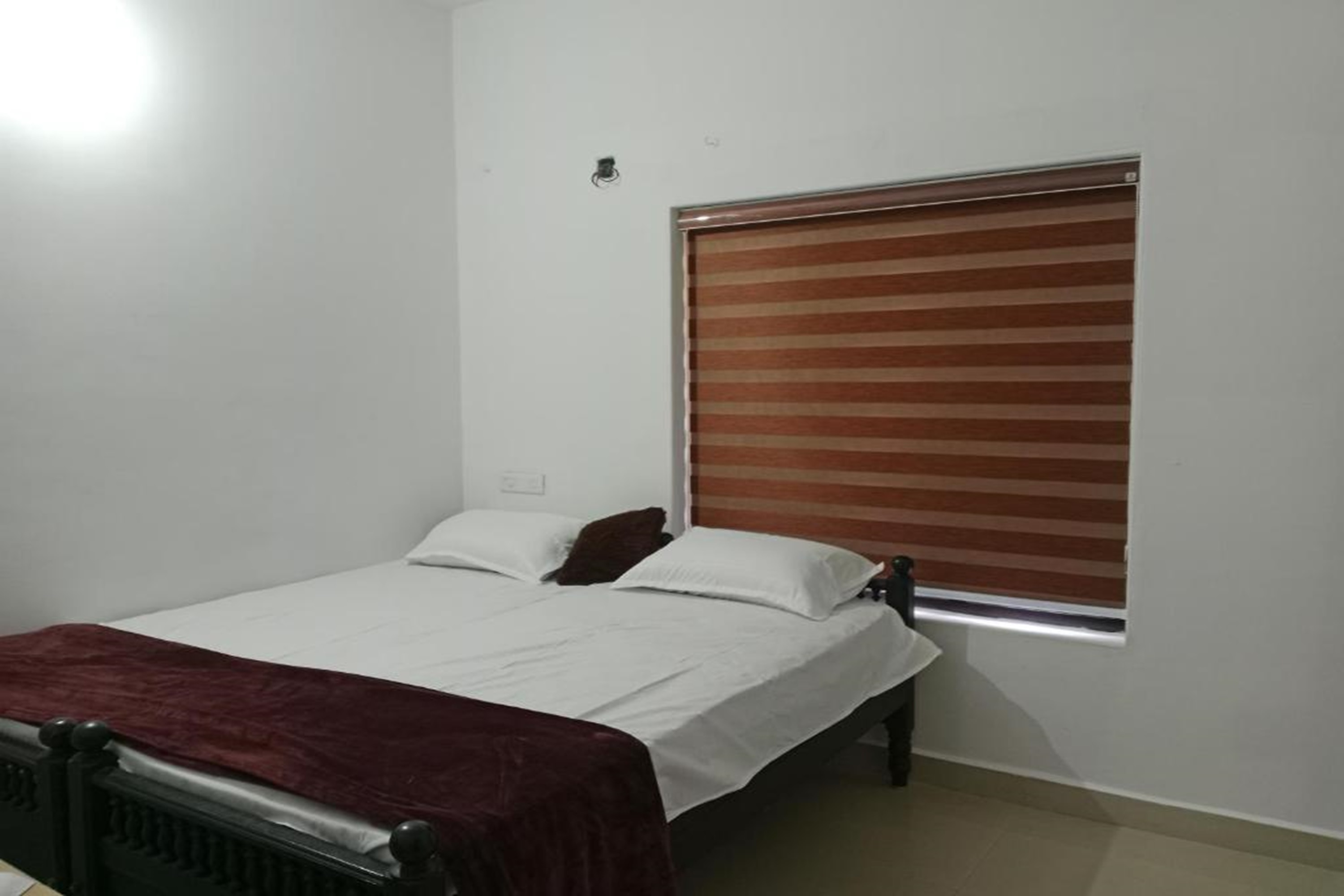 Farah Homestay - Tap to explore photos