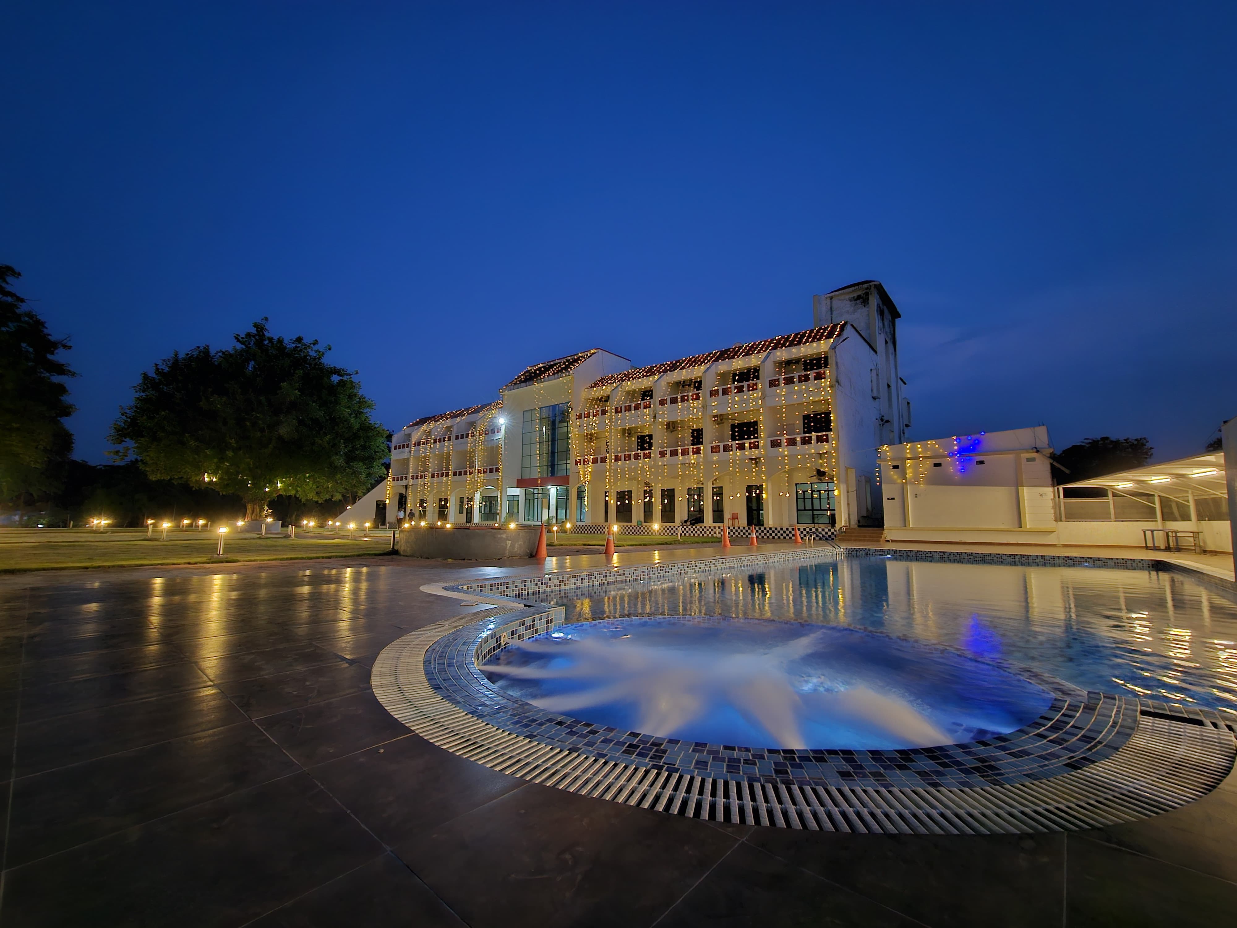 JMD IMPERIAL HOTELS AND RESORT - Tap to explore photos