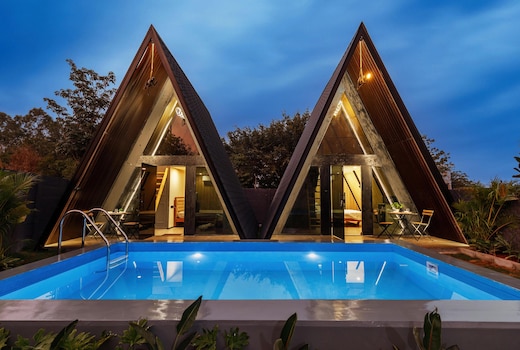 The Dune Retreat by StayJade|Pool|Twin VIllas