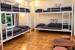 Bunkotel Dorms @Ropeway Mall Road, Mussoorie