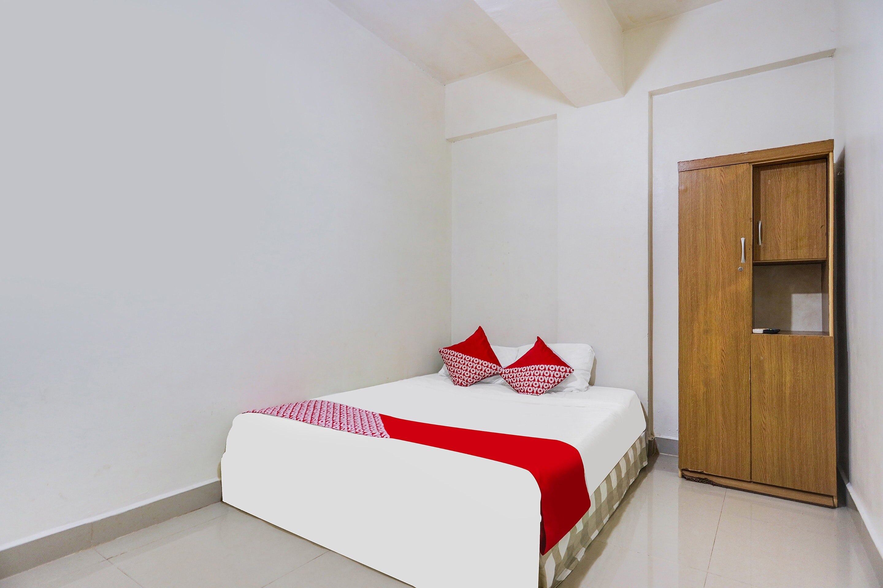Hotel O Sunny Syariah - Tap to explore photos