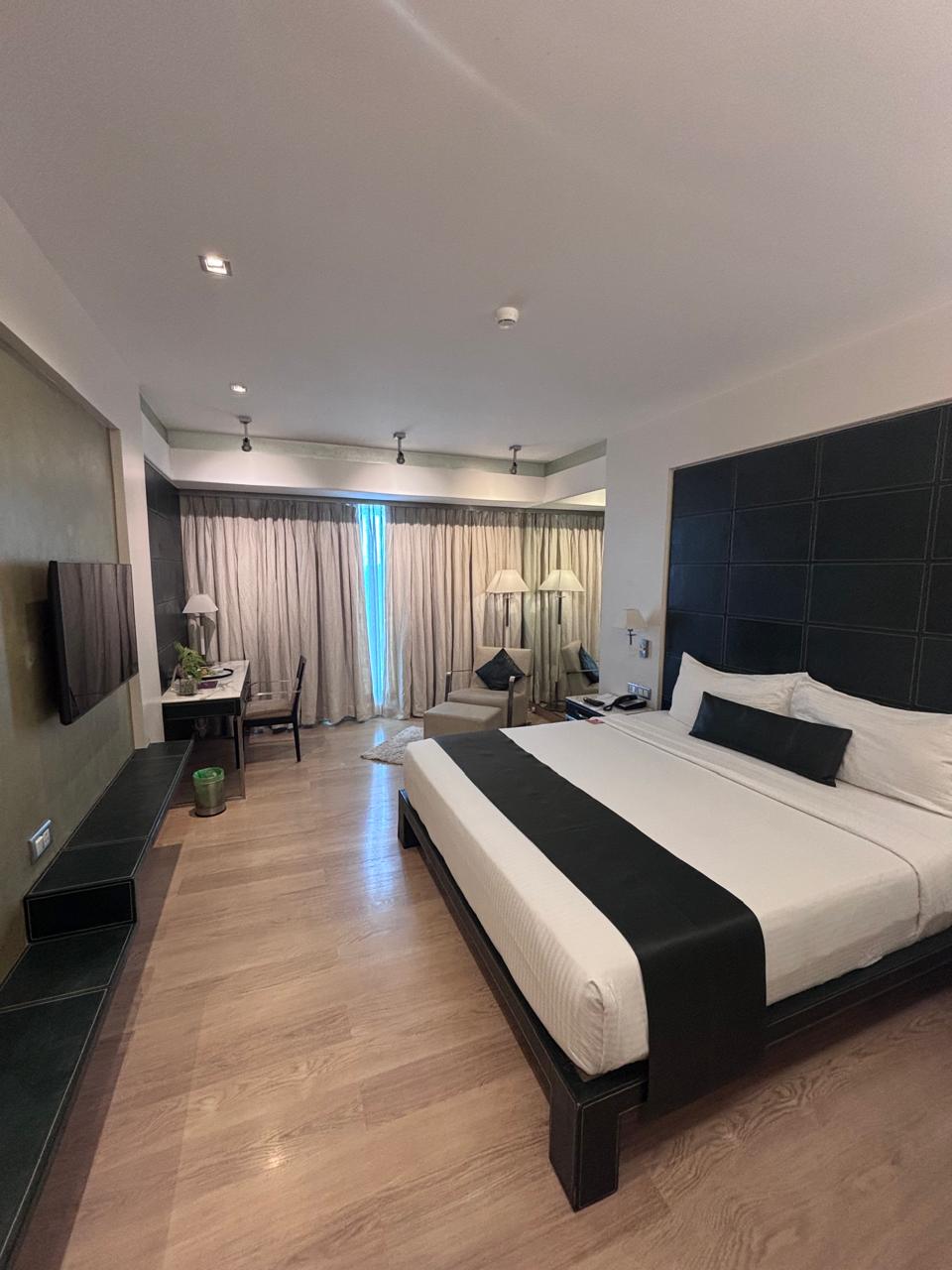Mirage Hotel, Mumbai International Airport 5