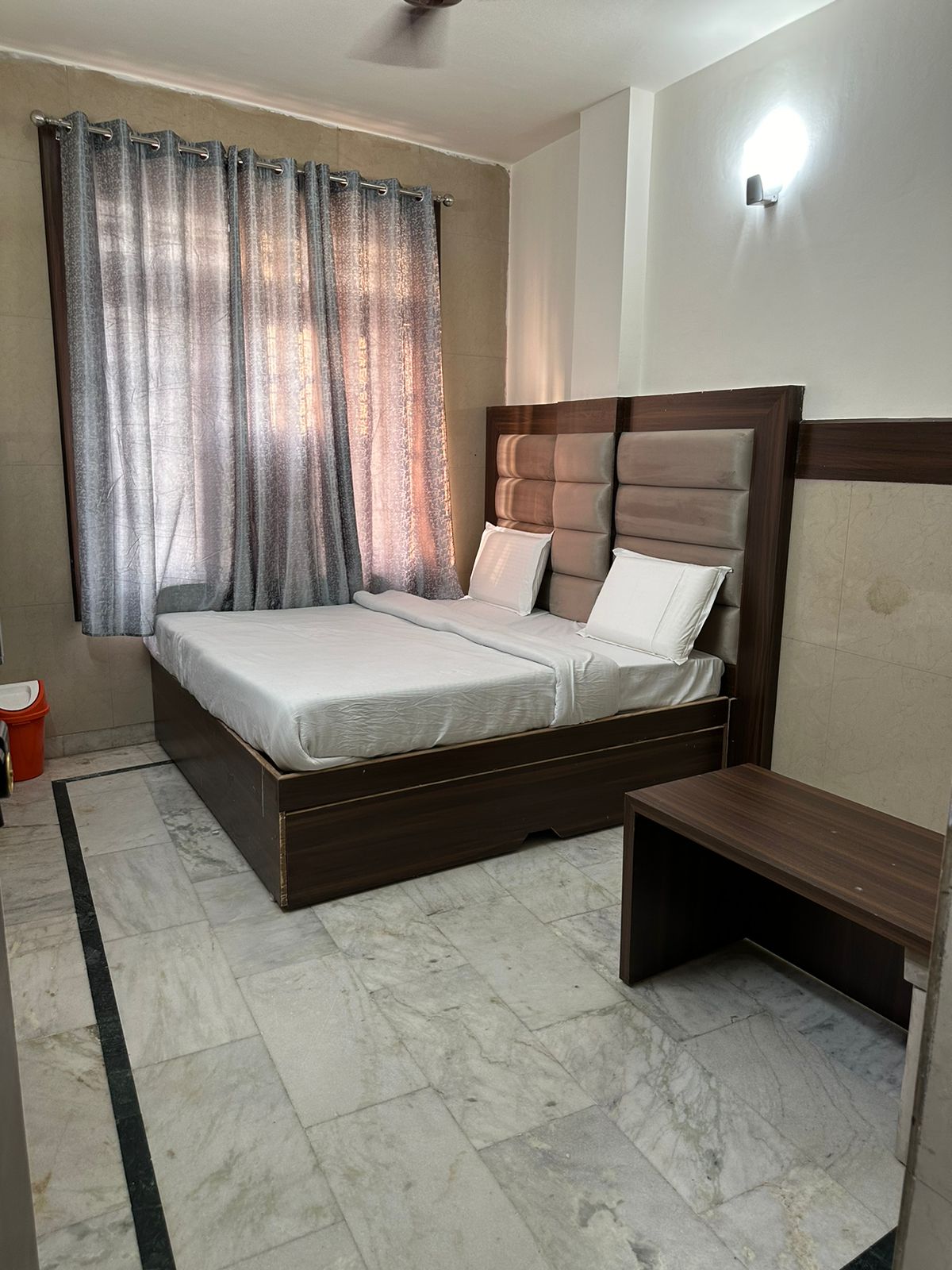 JHANVI INN - Tap to explore photos
