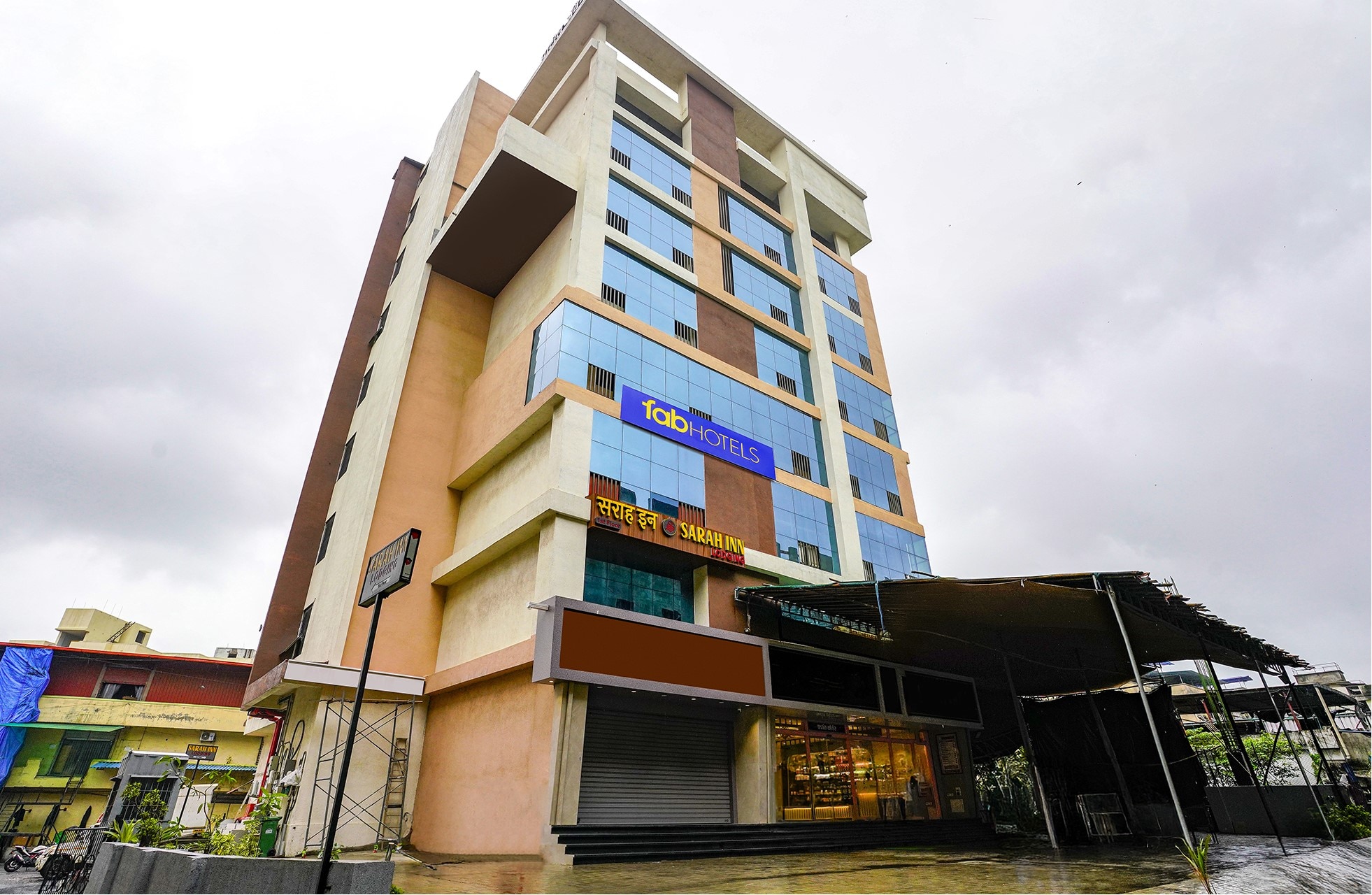 FabHotel Sarah Inn - Nr Kasheli metro station - Tap to explore photos