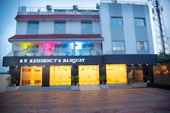 R. N Residency and Banquet, Bermo
