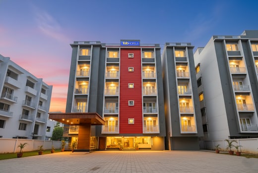 FabHotel Jeevith Garden Residency