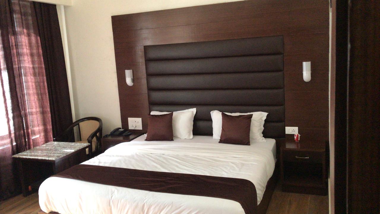 Hotel JS INN Mussoorie - Tap to explore photos