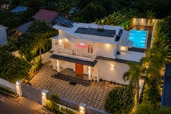 Cool Nest Pool Villa Munnar by VOYE HOMES, Munnar