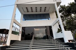 Hotel Silver Bell, Lucknow