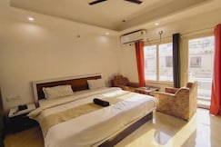 FabHotel Dev Ganga Retreat, Rishikesh