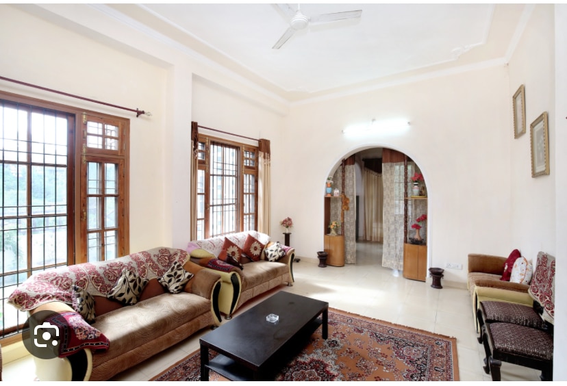 1 BHK peaceful suite home, free parking & Wi-Fi. - Tap to explore photos