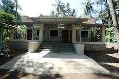 Shalom Inn | Rooms in a Villa, Alibaug