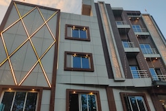 Hotel Aastha Shree Dham, Lucknow