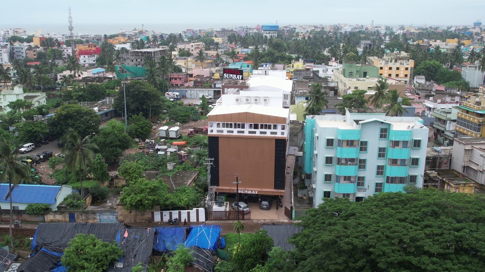 HOTEL SUNBAY - 700 mtr From Jagannath Temple - Tap to explore photos