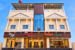 Hotel Radhika, Dhule