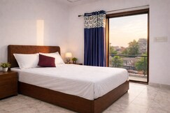 Gagan Hotel, Suratgarh