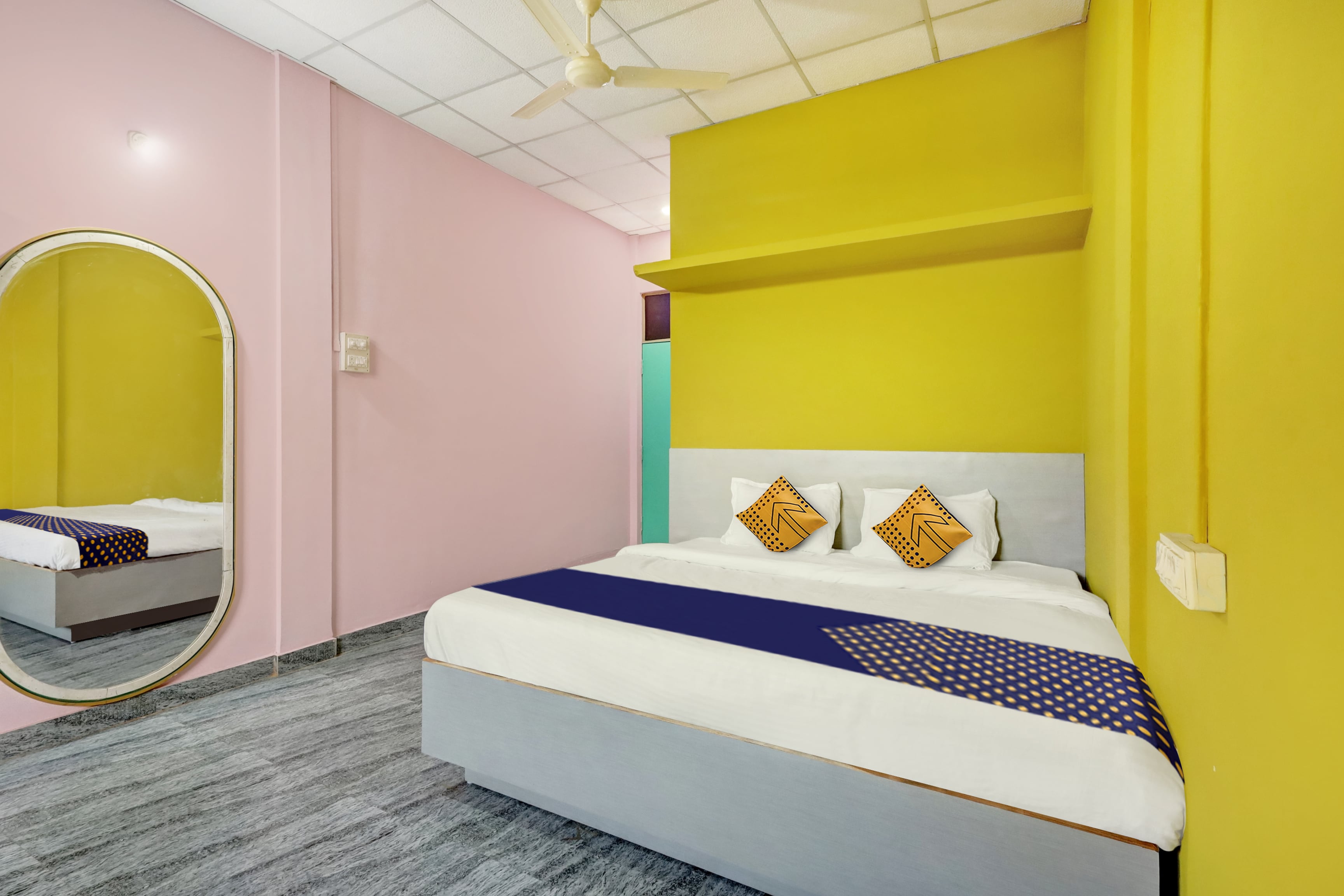 Hotel O Jalukbari Bus Terminal Formerly Farmhouse Inn - Tap to explore photos