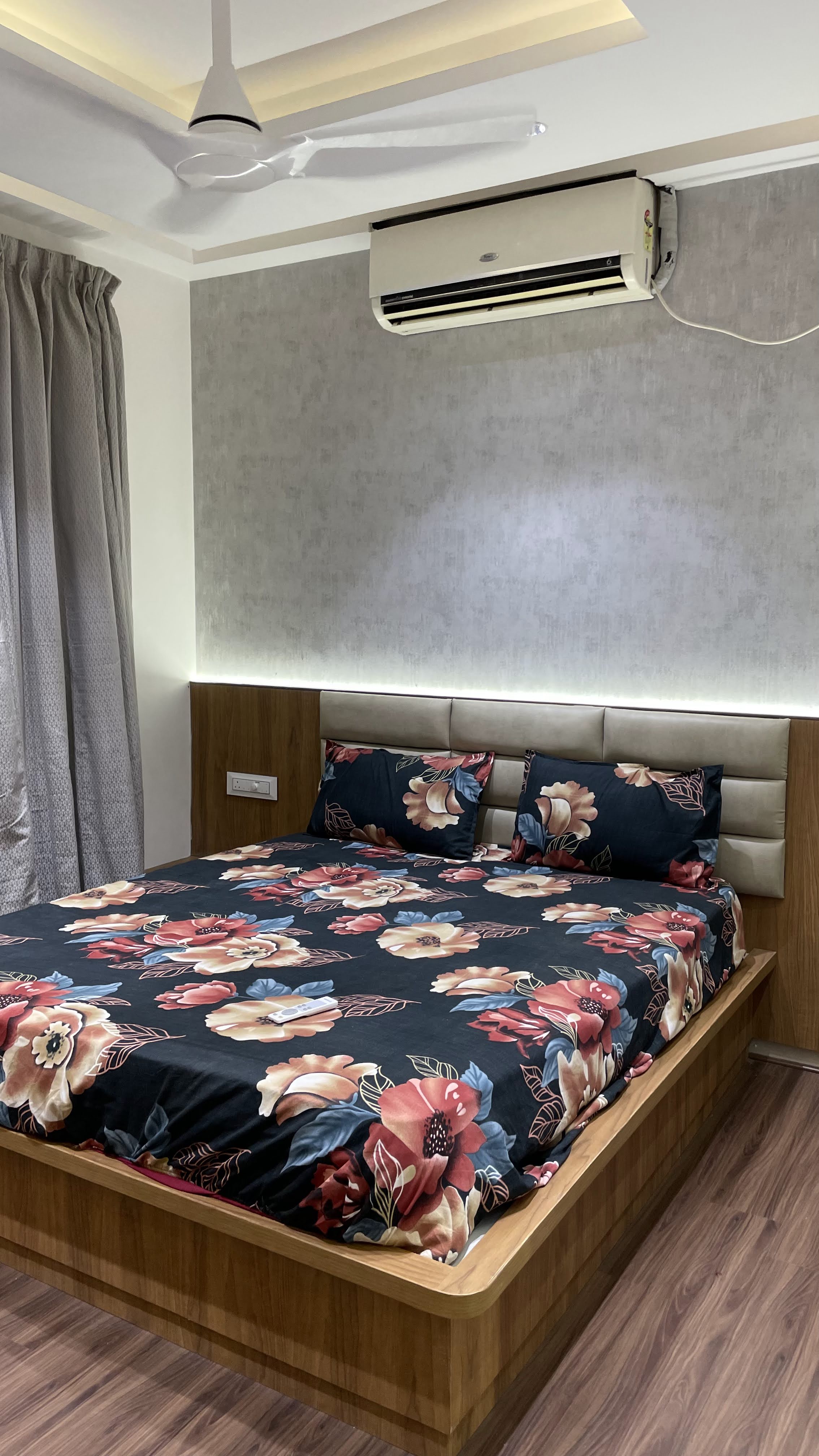 Modern 1BHK Stylish, Cozy Retreat in Bhartiya city for a Relaxing Stay - Tap to explore photos