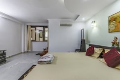 Comfortable Safe Executive Homestay in GK Room 3, Delhi