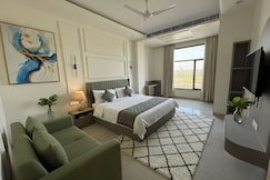 HOTEL SHREE KARNI PALACE, Mauzamabad