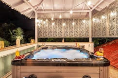 Jacuzzi Villa in Assagao by AquaVistaResidency, Goa