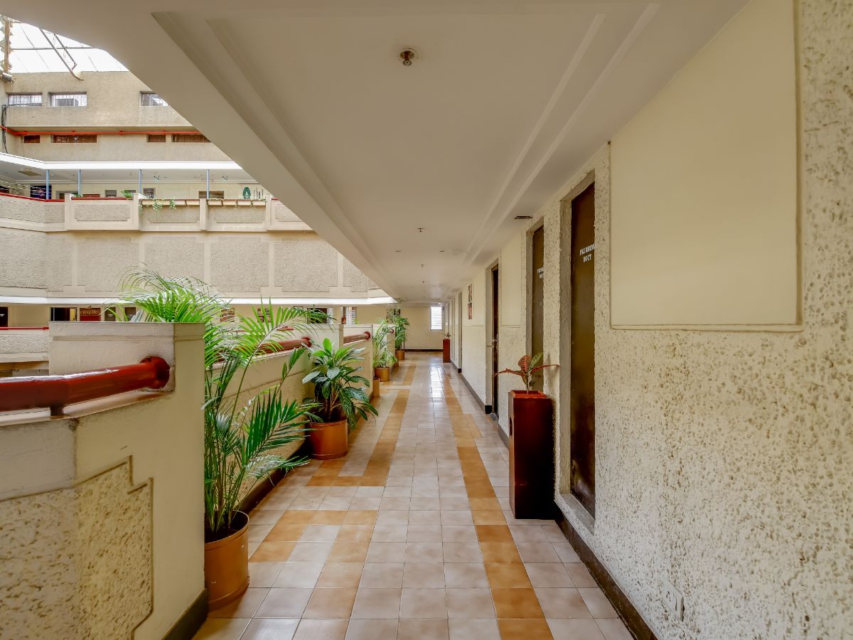 Hotel Ivory Tower Bengaluru Inr 739 Off 4 2 0 0 Hotel Price