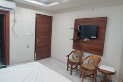 Hotel Viraj, Dhampur