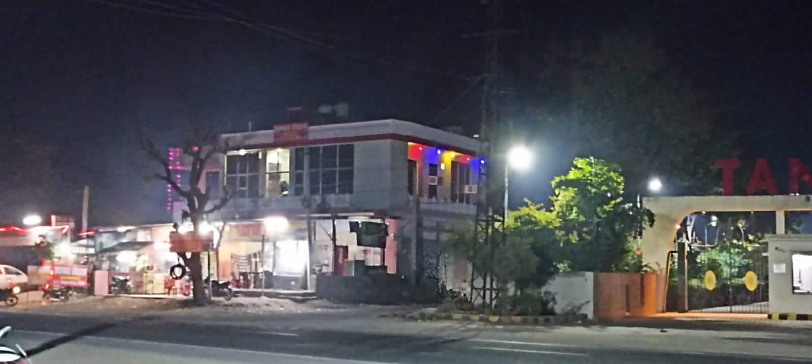 Hotel O Alwar Hotel and Dhaba - Tap to explore photos