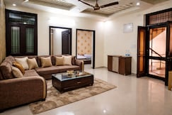 Cozy & Comfort   2 BHK Apartment Best Located JPR, Jaipur