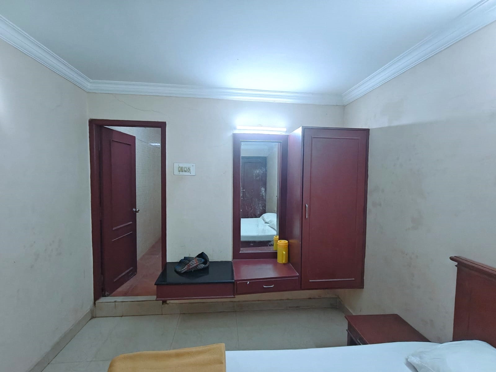 Hotel Sudhara - Tap to explore photos