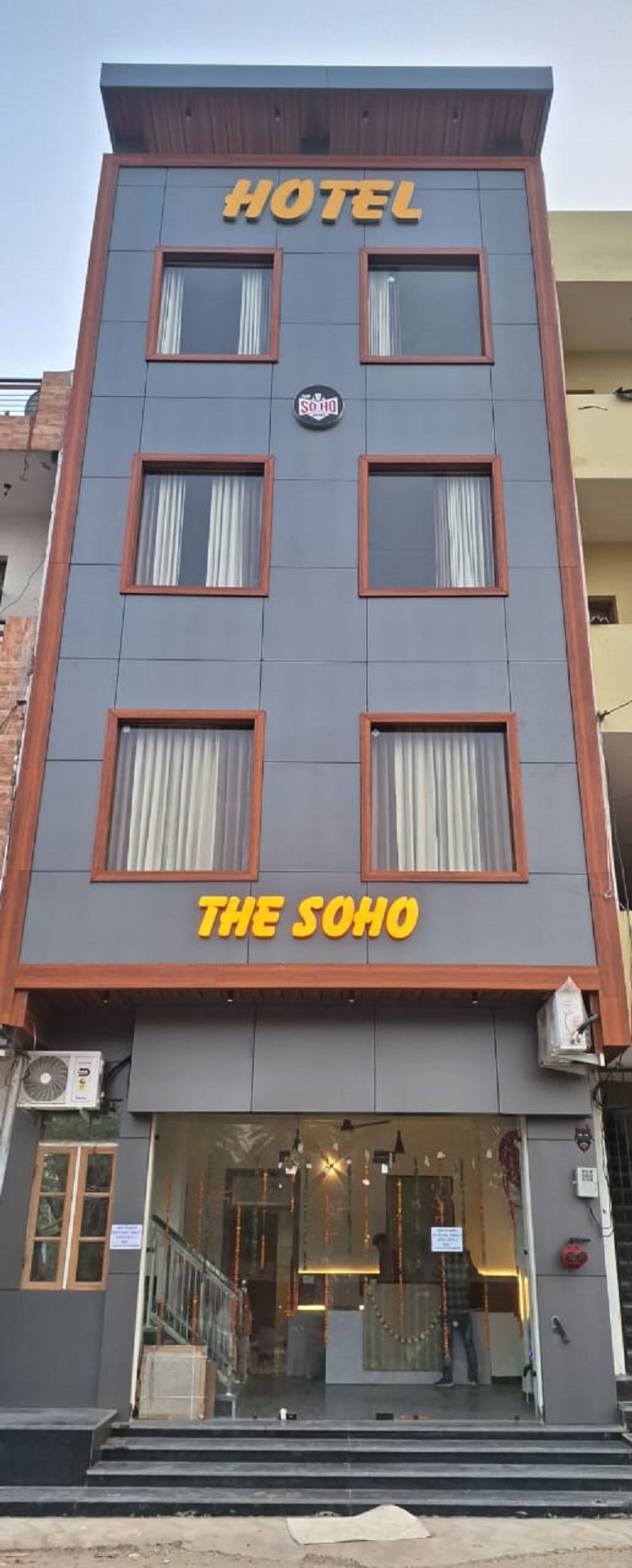 Hotel The SOHO - Tap to explore photos