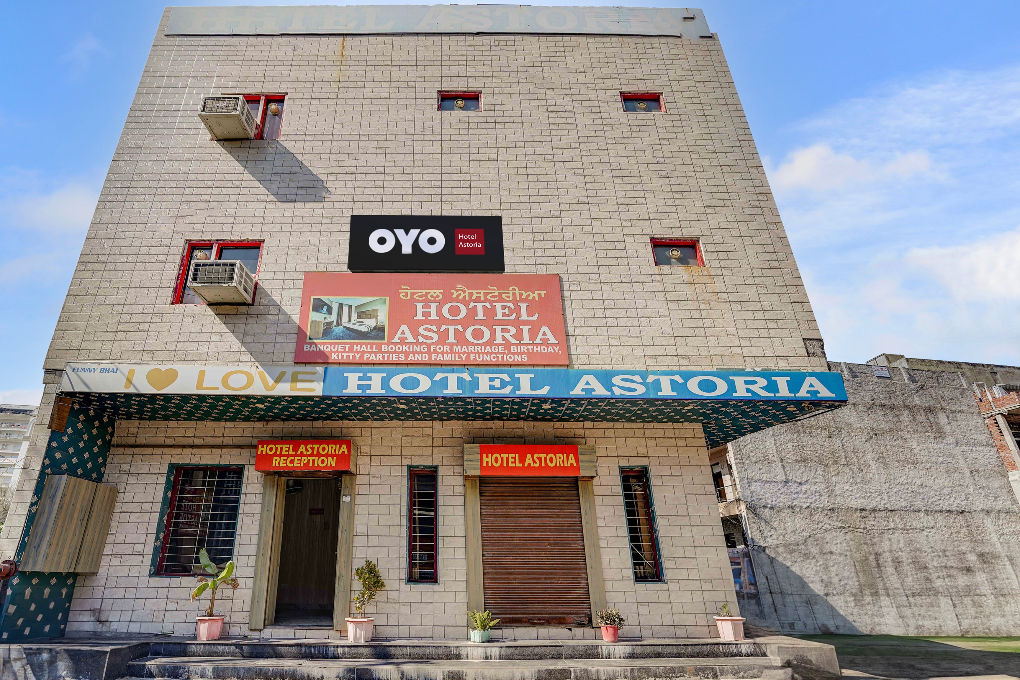 Hotel O Astoria - Tap to explore photos