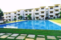 2BHK3 Luxurious Candolim 4AC WM 100MB Wi-Fi BackUp, Goa