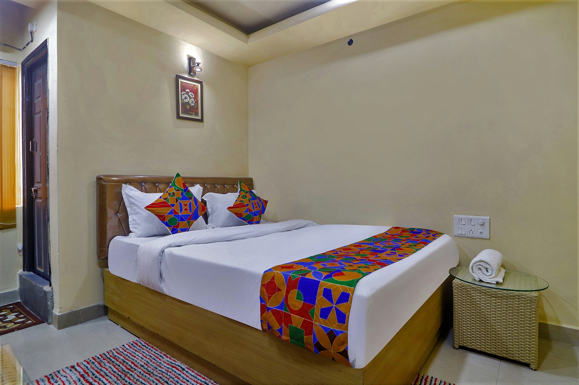FabHotel Fortune Grand - Nr Lakdikapul Metro Station - Tap to explore photos
