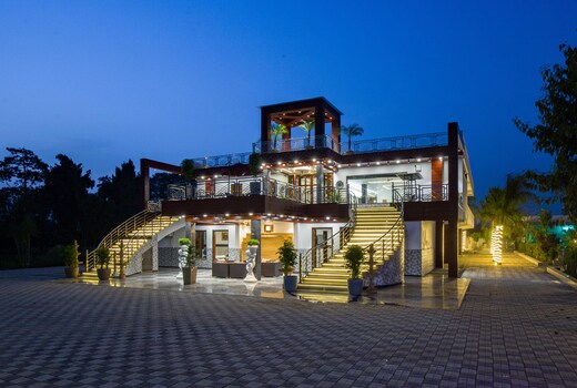 ELIVAAS Ivory estate 5 BHK Farm with Pvt Pool, Gazebos & Lounge Area