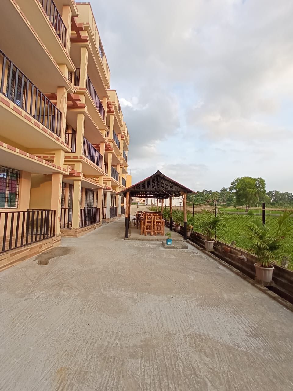 Balaji Holidays Shantiniketan - Tap to explore photos