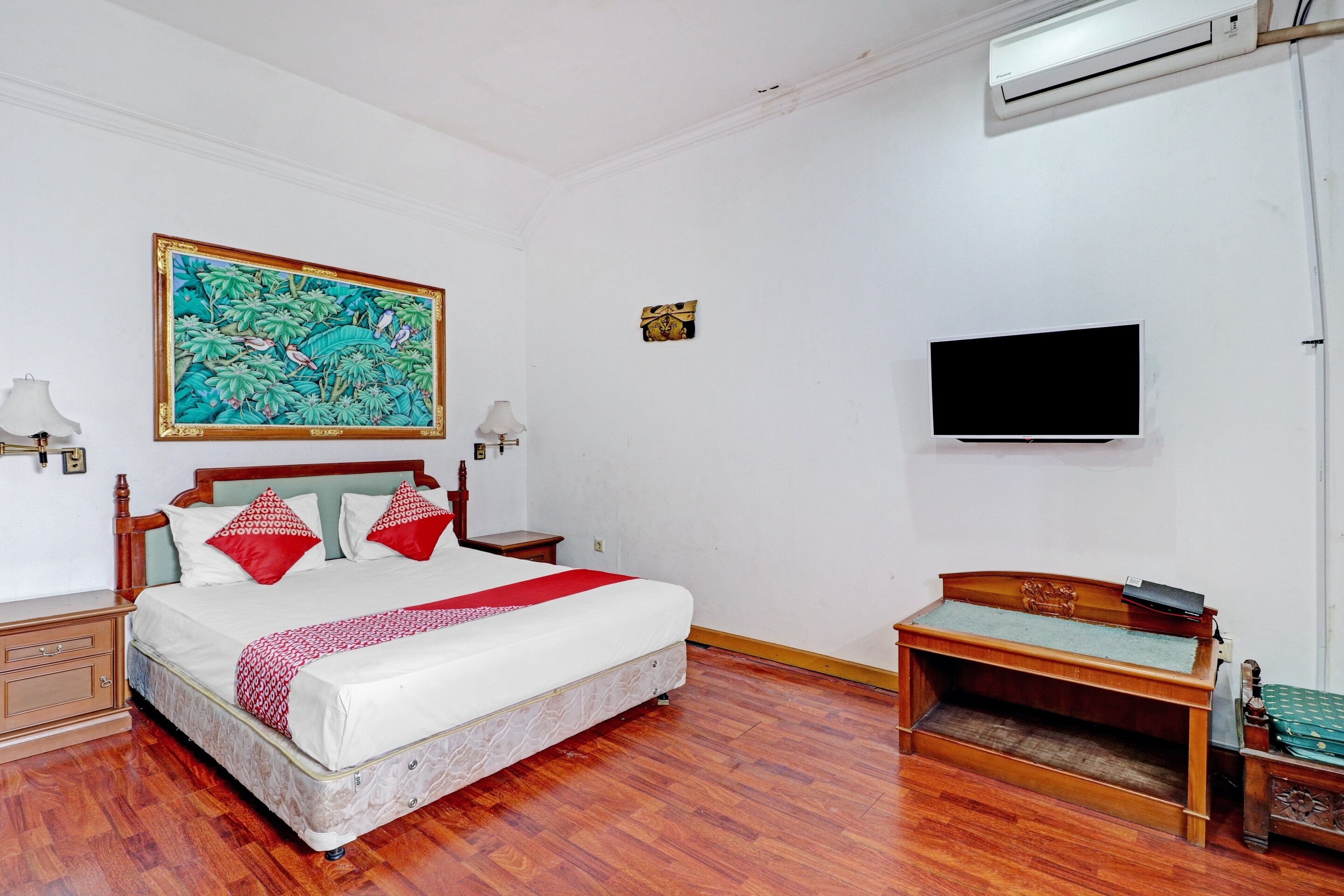 Hotel O Bandung near Stadion Siliwangi formerly The Ethnic Hotel Bandung - Tap to explore photos