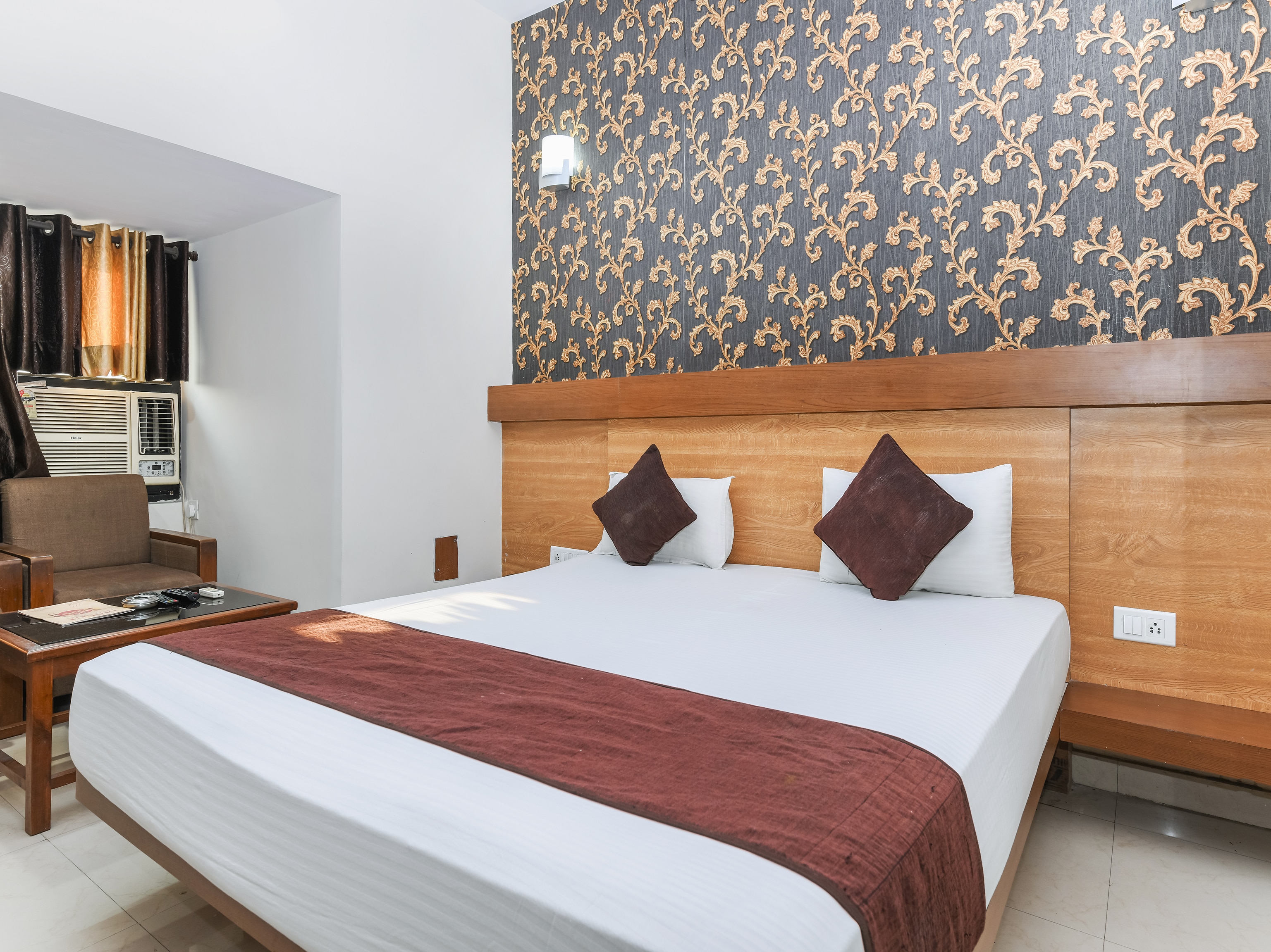 Hotel Vaishnavi - Tap to explore photos