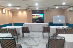Hotel Rahul Deluxe, Nagpur