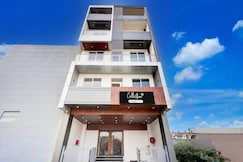 Super Collection O Surajpur Chowk Greater Noida, Greater Noida