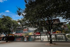 Hotel O MEENA COMFORT, Bangalore