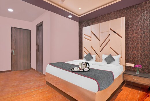 OYO 702892 Hotel Blueline
