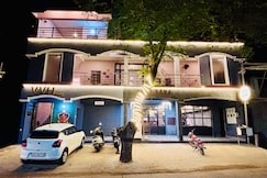 The Loop - Near Auroville Bakery and Tanto Pizzeria - Main Junction, Auroville