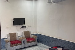 HOTEL J.M & BANQUET HALL, Vallabh Nagar