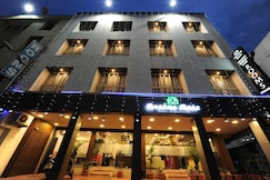 Hotel Greens Gate (Near Central station), Chennai