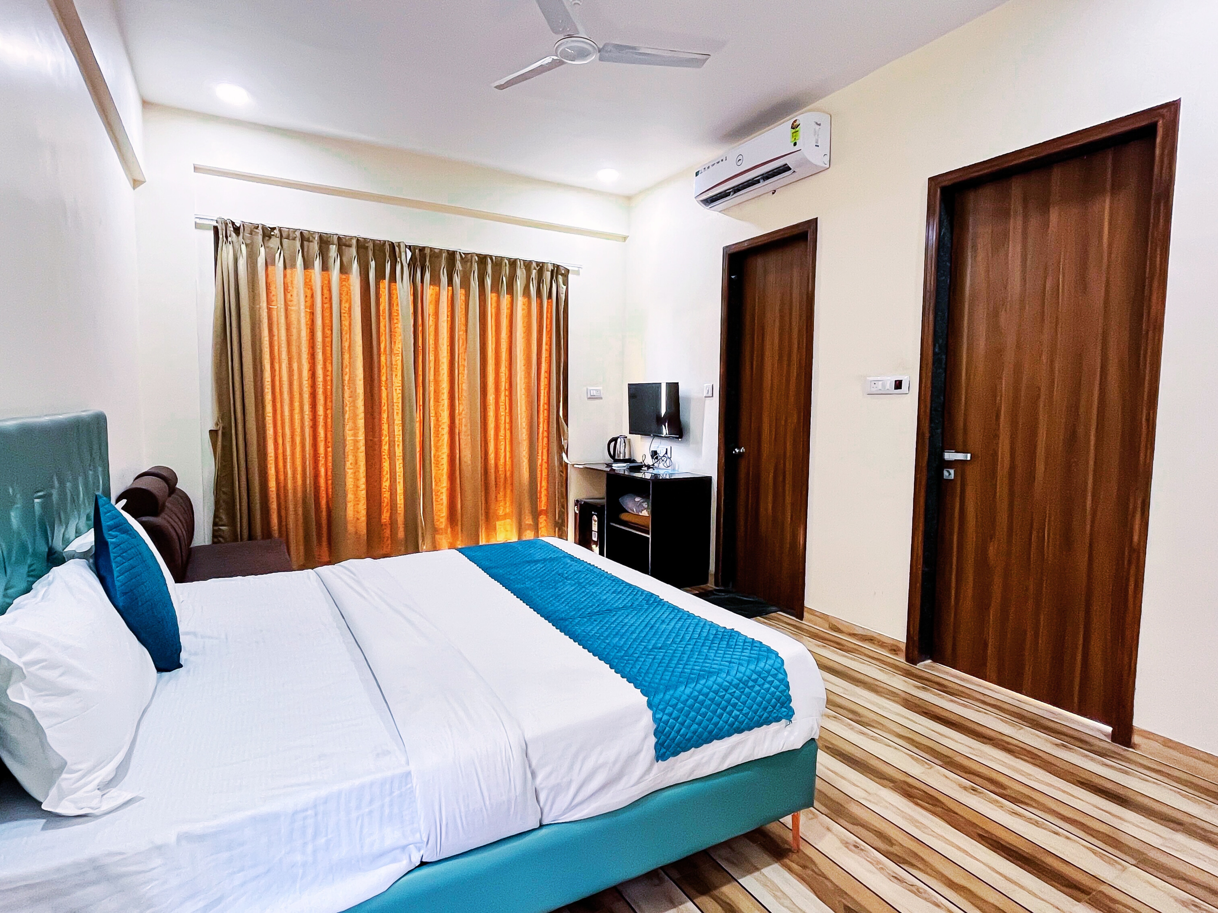 Misty Blue Resort and Villas 2