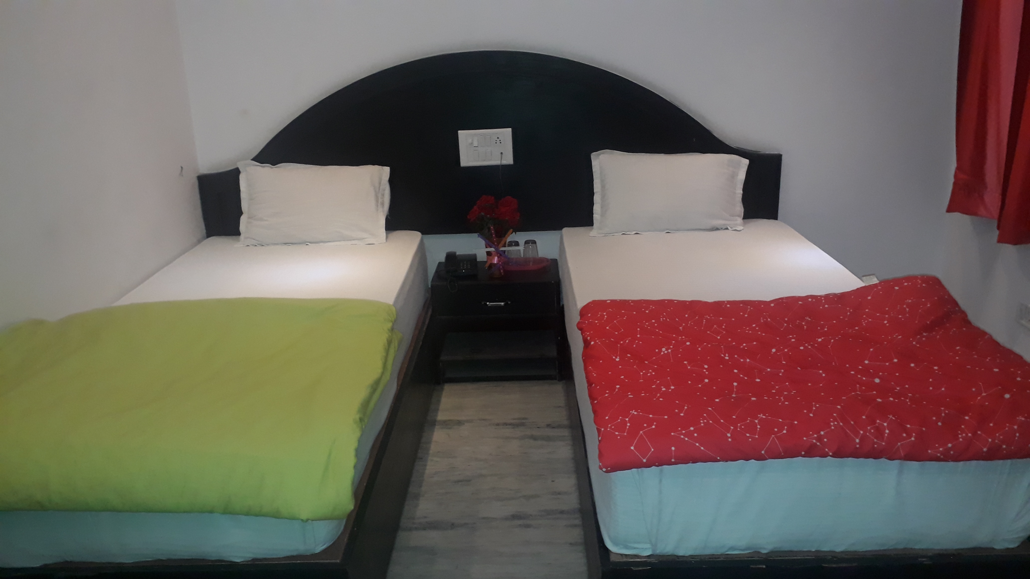Hotel Khajuraho Inn - Tap to explore photos