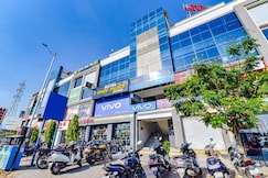 Hotel Avadh Palace, Subhash Bridge, Ahmedabad, Ahmedabad