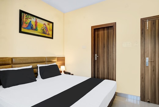 Super Hotel O Lalganesh formerly Royal Avenue