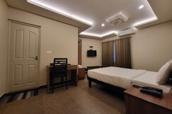 Hotel Grand Vista, Vaikom
